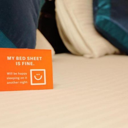Fabhotel Comfort Residency II Gurgaon Bagian luar foto