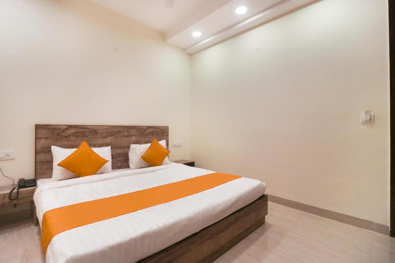 Fabhotel Comfort Residency II Gurgaon Bagian luar foto