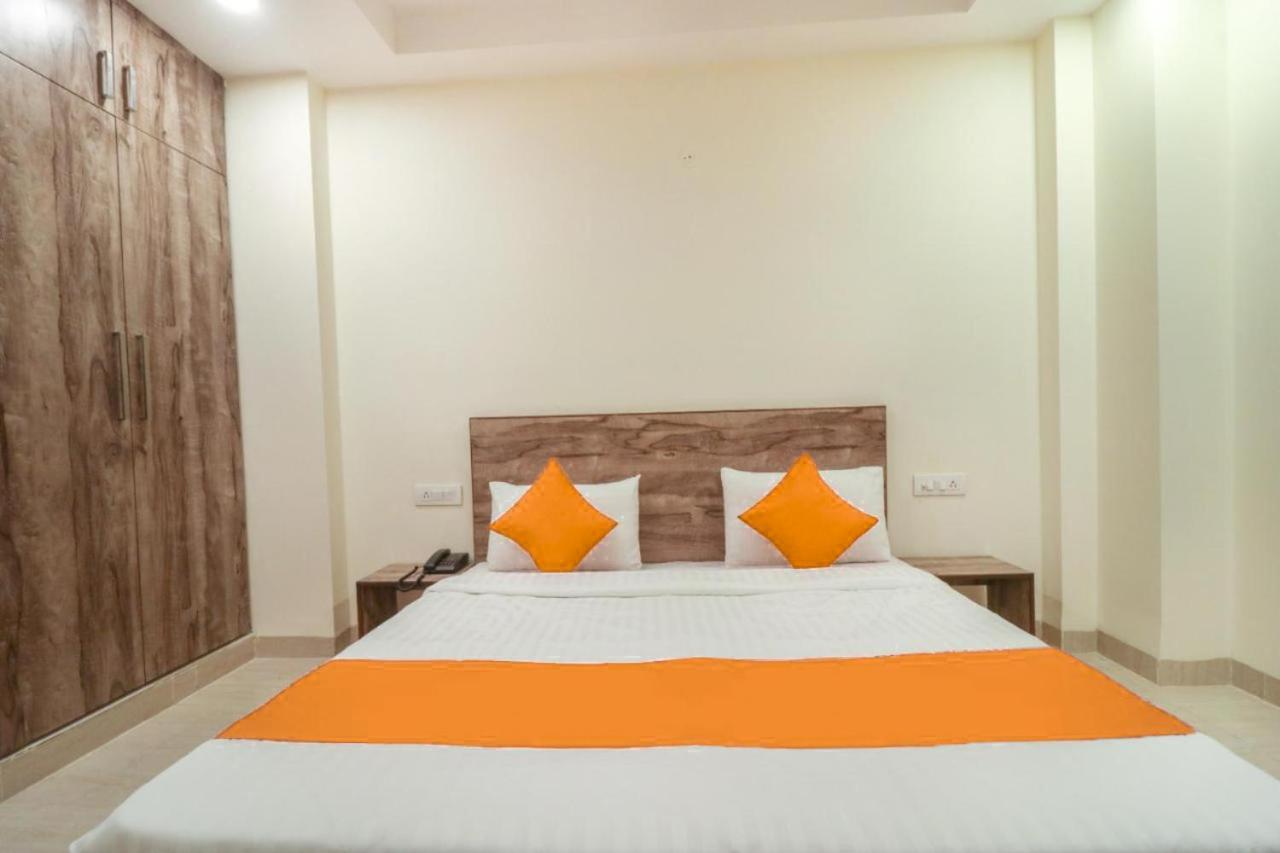 Fabhotel Comfort Residency II Gurgaon Bagian luar foto