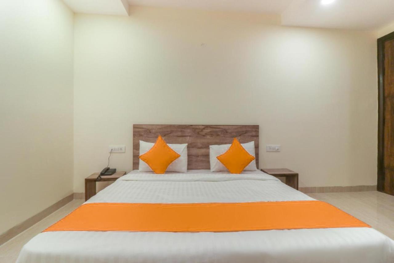 Fabhotel Comfort Residency II Gurgaon Bagian luar foto